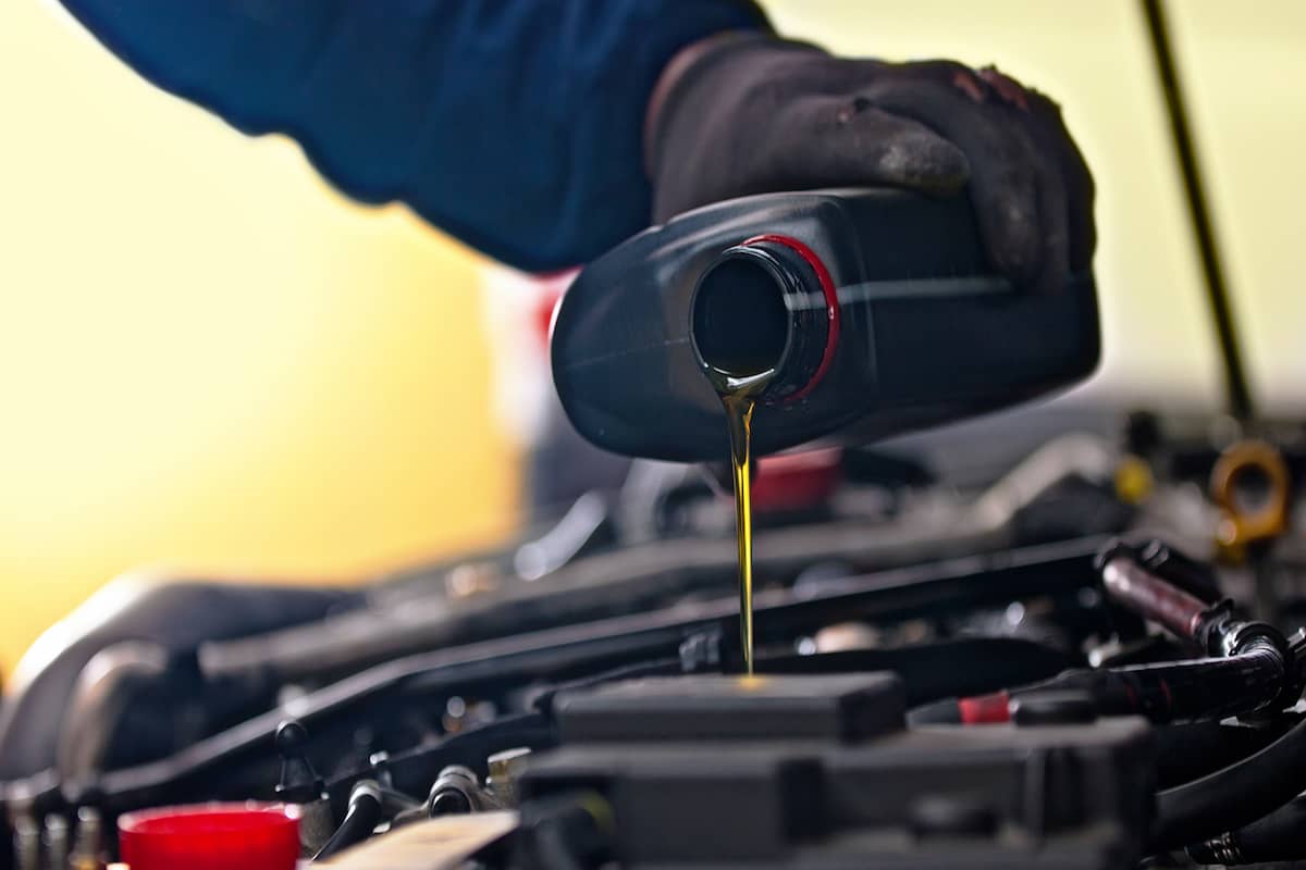  The Price of Engine oil hot + Wholesale Production Distribution of The Factory 