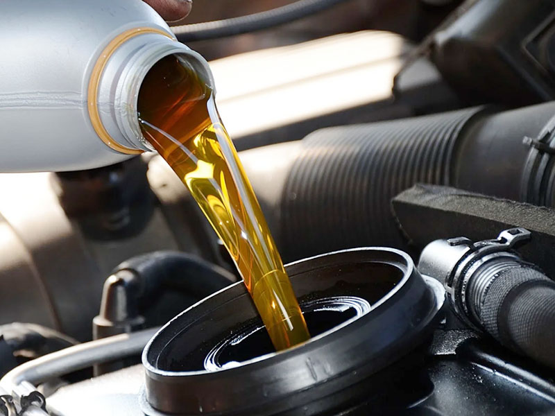 The purchase price of motor oil bottle + properties, disadvantages and advantages