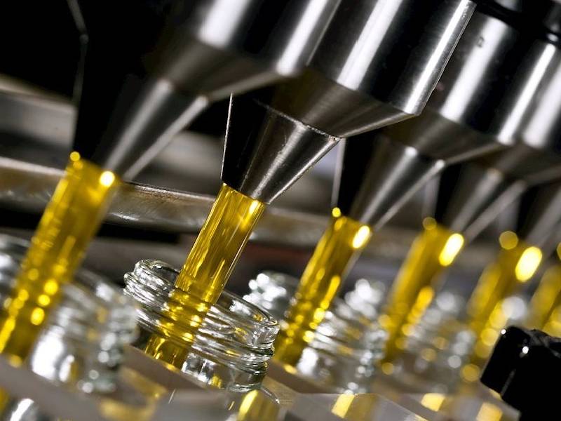 The purchase price of viscosity lubricating oil + properties, disadvantages and advantages